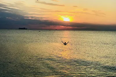 Image de En vacances à la maison sur 82m² / 2 niveaux, 2 salles de bain, sauna, internet, smart Tv. . .