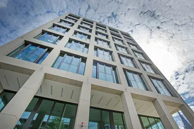 Image de Appartement chic dans le centre-ville avec une vue imprenable sur la cathédrale
