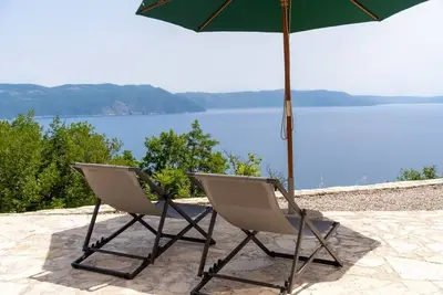 Image de Appartement avec vue et vue sur l'île de Cres mer imprenable