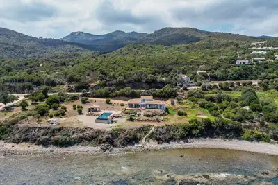 Image de Pieds Dans L'Eau, Plage Privée, villa de rêve avec Piscine à débordement, Jacuzzi