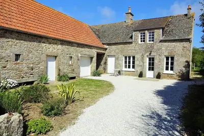 Image de Petite maison proche Barfleur. Vue mer depuis l'étage.
