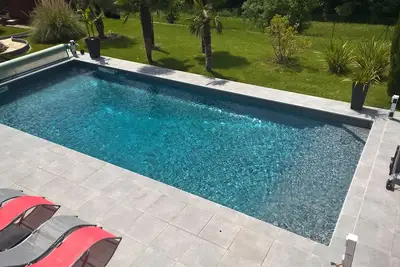 Image de Grande propriété d'architecte refaite, 6 chambres, 6 Sdb, piscine chauffée, spa