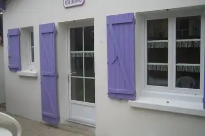 Image de Jolie petite maison meublée  indépendante 2 pas de la mer et des commerces