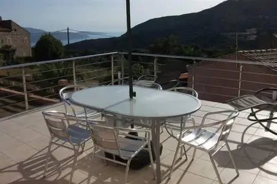 Image de Maison familiale dans un village tranquille