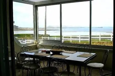 F4 de 66m2 double terrasse vue mer, face a une plage Pavillon Bleu