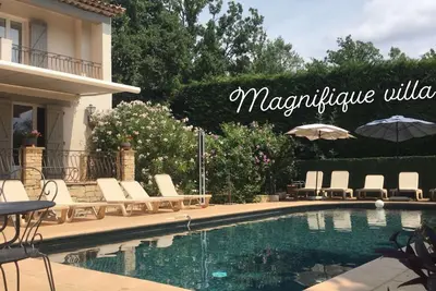 Image de Magnifique maison familiale climatisée / piscine chauffée/calme/proche mer/lac