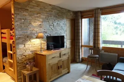 Image de Appart. 2p confortable  - au pied des pistes, Pkg  privatif, Wifi, vue dégagée