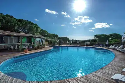 Image de Homerez - Maison spacieuse à Loulé avec piscine partagée