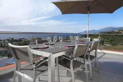 Image de Superbe T3 Neuf Vue sur Mer, Montagnes & Vignobles.
