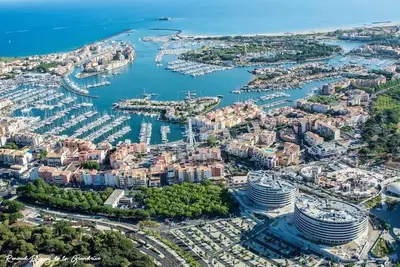 Image de Cap D'Agde 3* 50m²+10m² climatisé, piscine, parking, wifi, 6 pers, plage 400m