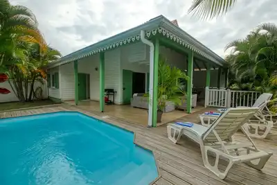 Image de Belle villa avec piscine (Mqti14)