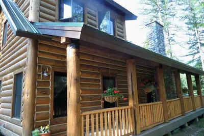 Image de Lodge Vous aimez maison en rondins sur la rivière Flathead