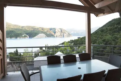 Image de Clos des Ecrins, Lac de Serre Ponçon, appartement de prestige max 8 personnes