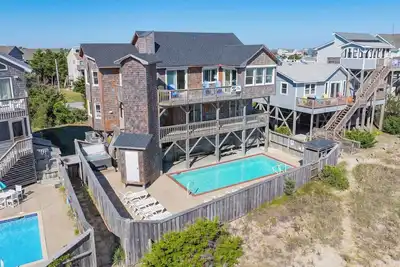 Image de Venez vous détendre dans cet Oceanfront Paradise avec ascenseur, piscine, bain à remous, salle de jeux et plus