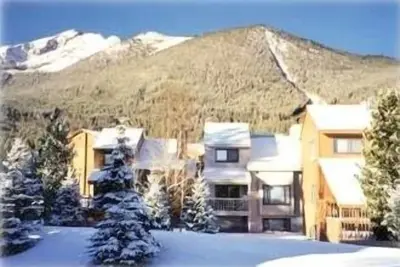 Image de Maison de luxe «PapaBears»: piscine-bains à remous-Clubhouse - Vues - Wi Fi