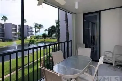 Image de Récemment rénové, 2 + Br + Den / 2 salles de bain Condo / Gulf View, R202 Grandes Avis / Cadran solaire