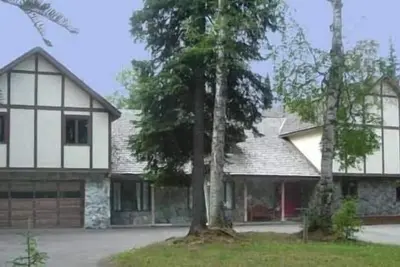 Image de Grand Anchorage Hillside Accueil - Grands Tarifs