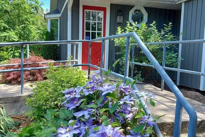 Image de Lovely Getaway Cottage, à pied du centre-ville, Wifi / Grill / Netflix gratuit