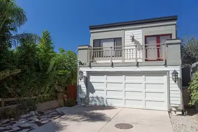 Image de Magnifique vue sur l'océan de Rincon et des îles Anglo-Normandes, maison récemment rénovée