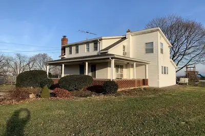 Image de Maison de campagne avec vue sur les montagnes et la station de ski Whitetail