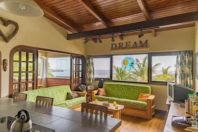 Image de Appartement spacieux au-dessus de la baie de Westpunt avec vue