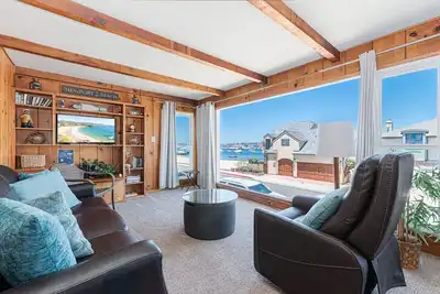 Vues magnifiques sur la baie! - Charmeur historique sur un bloc tranquille - Ocean Close!
