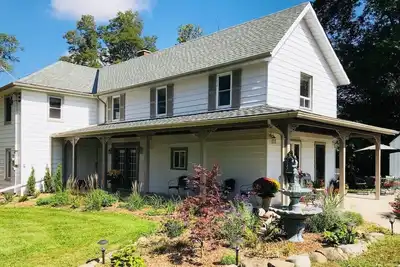 Image de Exquisite Sanctuary Space - Ferme, yourte, cabine et sentiers, plus de 100 acres