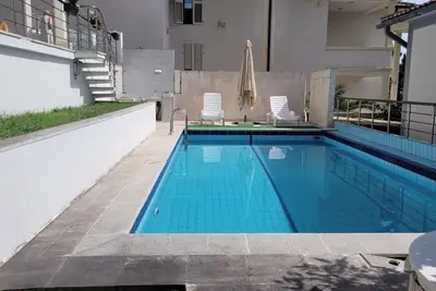 Image de Maison En Pierre De Luxe Avec Piscine Privée - Authentique Maison Méditerranéenne