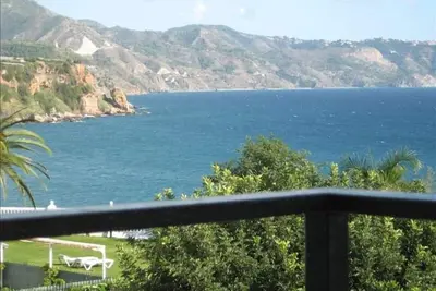 Image de 50 mètres de la belle plage de Burriana / Nextdoor Parador