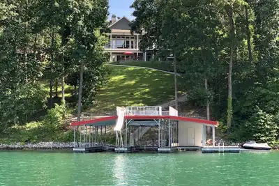 Image de Norris Lake Executive Qualité Lakefront Rental. . . Prime 2020 Dates disponibles