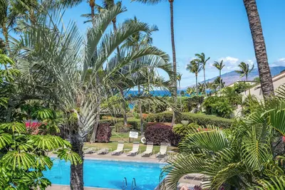 Image de Condo moderne 2br / 2ba Maui Kamaole près de la piscine principale ** RÉNOVATION Majeure COMPLÈTE! *