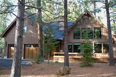 Image de 295 5 Bdrm Black Butte Chalet $ par nt / $ 1995 semaine (taxe incluse)