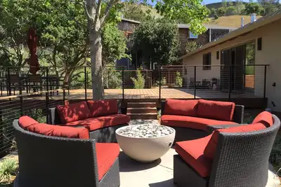 Image de La magie du comté de Marin, à proximité du centre-ville, du vélo, de la voile et de la région viticole!