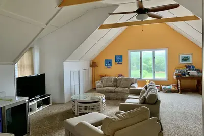 Image de Grand cottage de 4 chambres Lewes Beach. Emplacement parfait. À quelques pas de la plage!