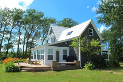 Image de Charmante maison d'été-magnifique vue sur la baie-minutes de Greenwich Beach