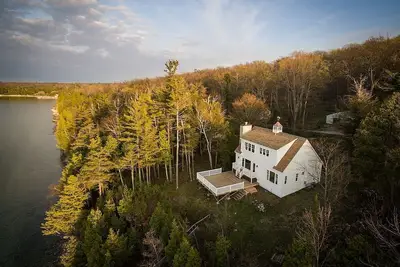 Image de Belle maison avec vue specatcular de Garrett Bay et Gills Rock!