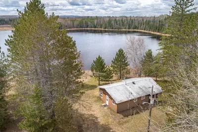 Image de Lodge privé sur le lac privé, Embarrass Mn. Bateau et moteur Câble WiFi Internet