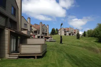 Image de Emplacement privilégié et sérénité au 7 Springs Resort - La sonate d’hiver
