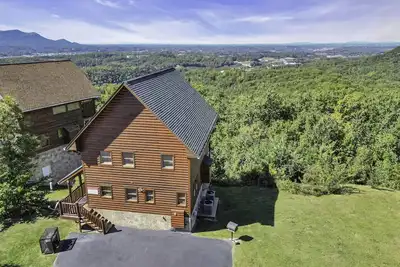 Image de Tree Top Haven (2 Br)