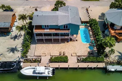 Image de \"Soleil de plage\" Luxe 7 chambres Waterfront Home près de la plage de Sombrero