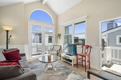 Clean N Charming Ocean View Beach House - Unité à l'étage