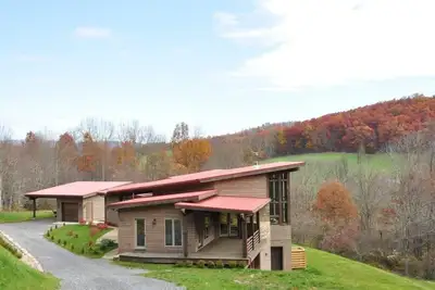 Image de Maison et domaine de montagne contemporaine