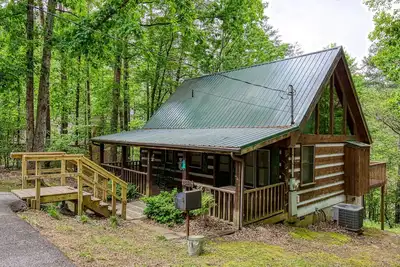 Image de Projeté dans Porche avec bain à remous et Foosball Table