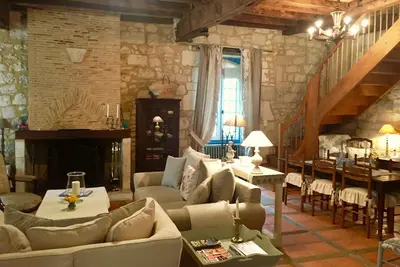 Image de Dream Medieval Stone Villa in Popular Market Village, ideal for Couples & Family