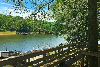 Image de Adorable chalet sur le lac High Rock, réservez vos vacances d'été maintenant!