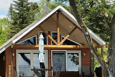 Image de Chalet 1 chambre confortable et accueillant sur le lac Pickerel. 4 couchages.
