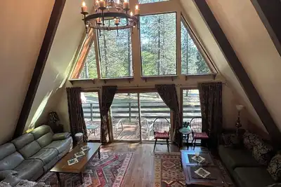 Image de Chalet sur 5 acres près du lac, ski et dégustation SÉJOUR 7 Un Gratuit