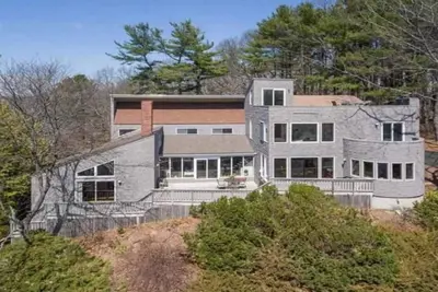 Image de Maison avec vue panoramique sur l'eau