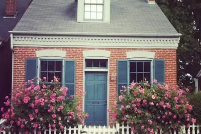 Image de Invité de Prestige Cottage de 1870, historique de St. Downtown Charles, Mo.