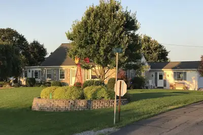 Image de Nouvelle liste! Récemment rénové, cadre familial et convivial